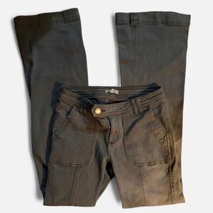 LOW RISE flare garage grey cargo like jeans